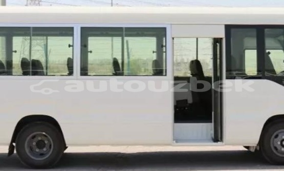 Buy Used Toyota Coaster White Car in Tashkent in Toskent Buy Used Toyota Coaster White Car in Tashkent in Toskent