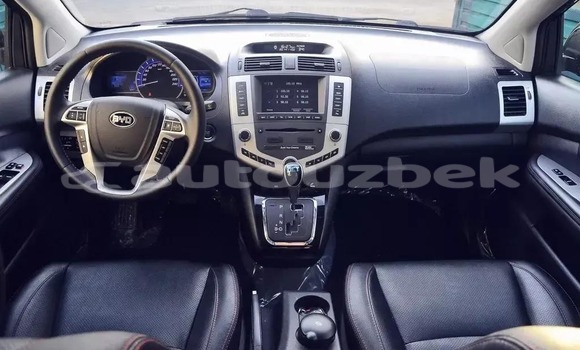 Buy Used BYD S6 Black Car in Baht in Sirdare