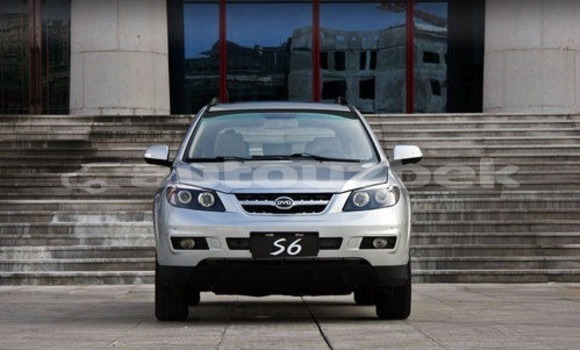 Buy Used BYD S6 Black Car in Baht in Sirdare Buy Used BYD S6 Black Car in Baht in Sirdare