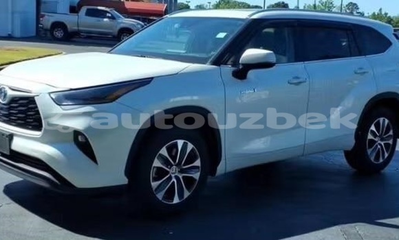 Buy Used Toyota Highlander White Car in Beskent in Kaskadar Buy Used Toyota Highlander White Car in Beskent in Kaskadar