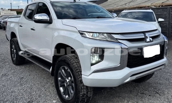 Buy Used Mitsubishi L200 White Car in Beskent in Kaskadar