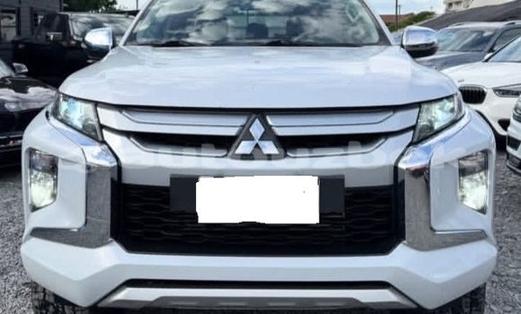Buy Used Mitsubishi L200 White Car in Beskent in Kaskadar Buy Used Mitsubishi L200 White Car in Beskent in Kaskadar
