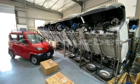 Buy New Bajaj Qute White Car in Yaniobod in Toskent Buy New Bajaj Qute White Car in Yaniobod in Toskent