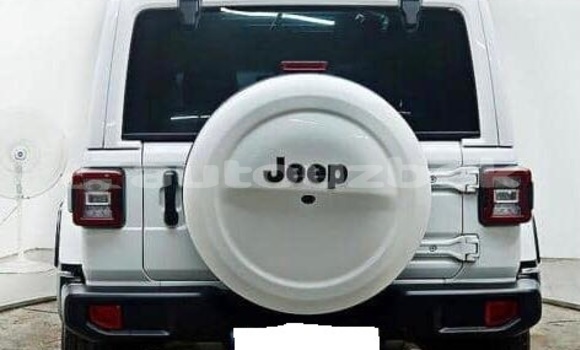 Buy Used Jeep Wrangler White Car in Beskent in Kaskadar Buy Used Jeep Wrangler White Car in Beskent in Kaskadar