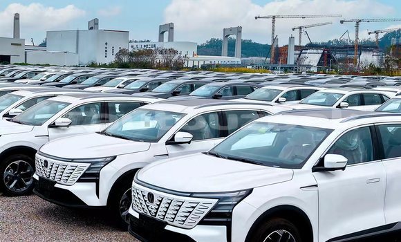 Buy New Changan CS75 White Car in Dahbed in Samarkand Buy New Changan CS75 White Car in Dahbed in Samarkand