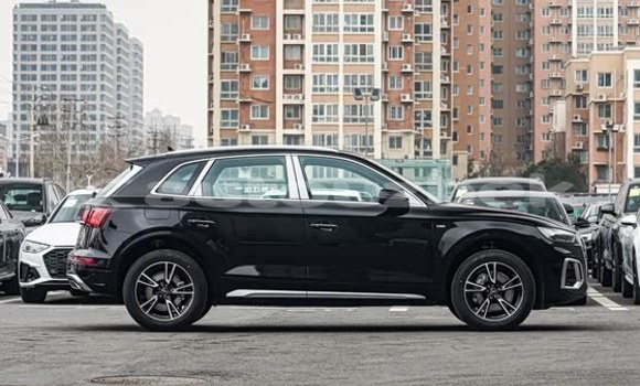 Buy New Audi Q5 Silver Car in Tashkent in Toskent Buy New Audi Q5 Silver Car in Tashkent in Toskent