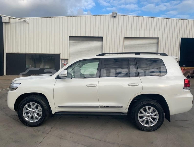 Big with watermark toyota land cruiser toskent tashkent 4783
