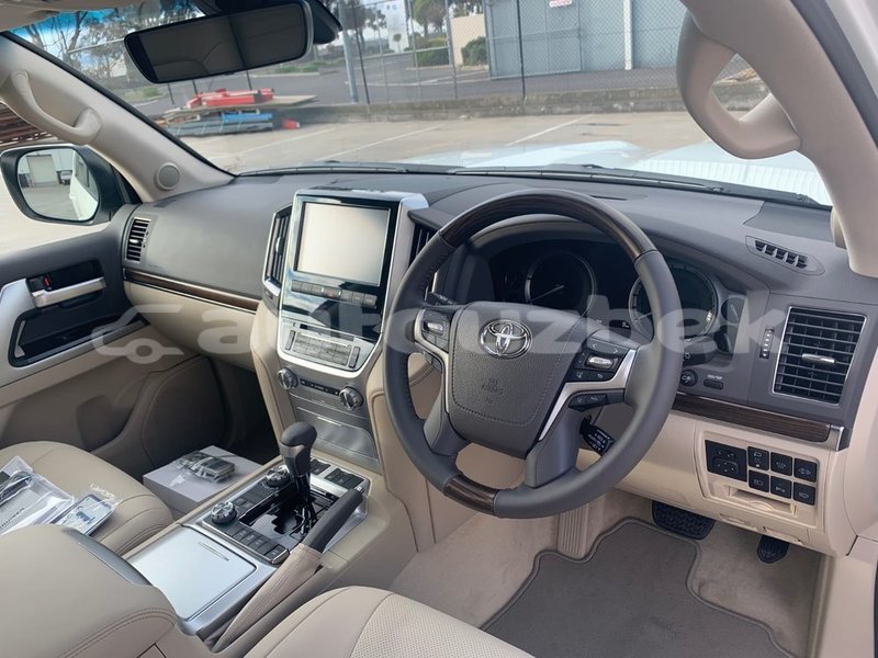 Big with watermark toyota land cruiser toskent tashkent 4783