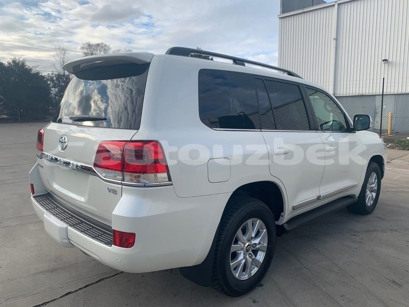 Big with watermark toyota land cruiser toskent tashkent 4783