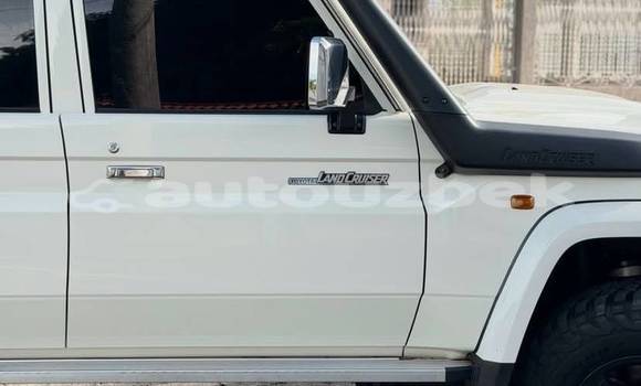 Buy Used Toyota Land Cruiser White Car in Beskent in Kaskadar Buy Used Toyota Land Cruiser White Car in Beskent in Kaskadar