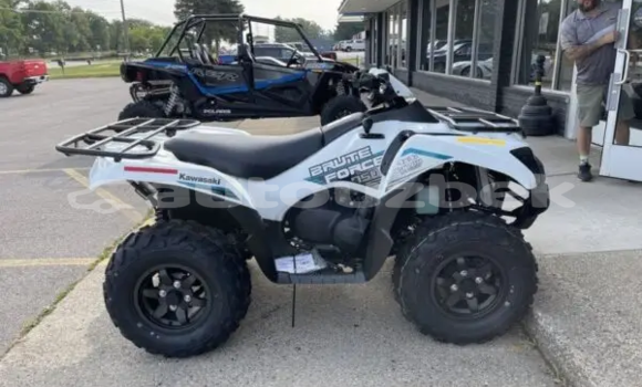 Buy Used Kawasaki Brute Force White Bike in Baht in Sirdare