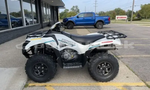 Buy New Kawasaki Brute Force White Bike in Baht in Sirdare Buy New Kawasaki Brute Force White Bike in Baht in Sirdare