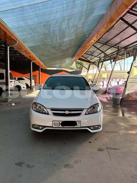 Big with watermark nissan serena toskent toskent 4806