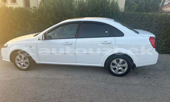 Buy Used Nissan Serena White Car in Toskent in Toskent Buy Used Nissan Serena White Car in Toskent in Toskent