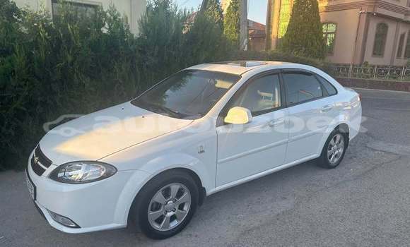 Buy Used Nissan Serena White Car in Toskent in Toskent Buy Used Nissan Serena White Car in Toskent in Toskent
