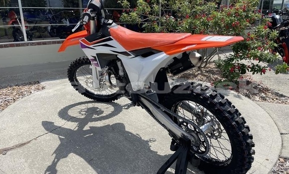 Buy New KTM SX Beige Bike in Tashkent in Toskent Buy New KTM SX Beige Bike in Tashkent in Toskent