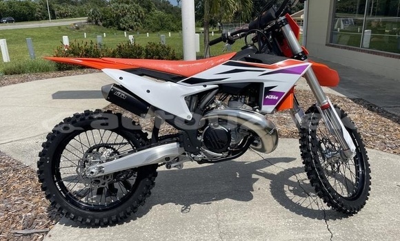 Buy New KTM SX Beige Bike in Tashkent in Toskent Buy New KTM SX Beige Bike in Tashkent in Toskent