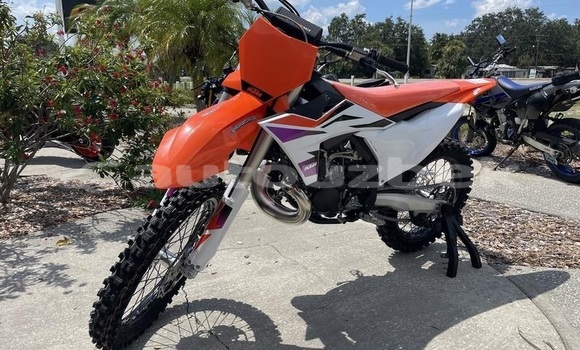 Buy New KTM SX Beige Bike in Tashkent in Toskent Buy New KTM SX Beige Bike in Tashkent in Toskent