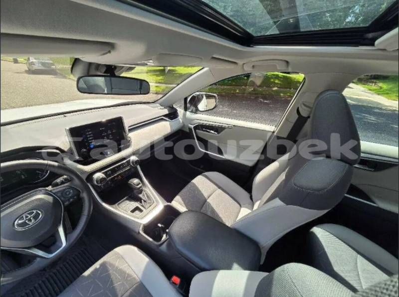 Big with watermark toyota rav4 toskent angren 4828