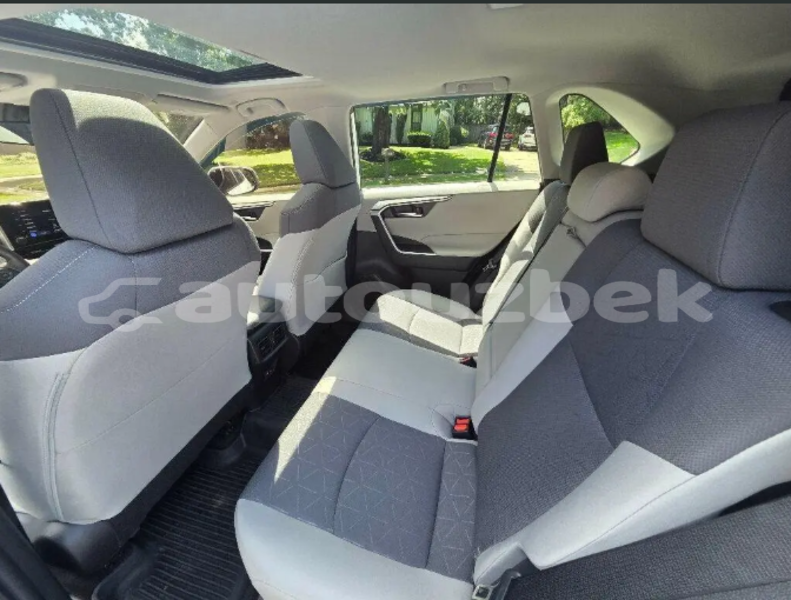 Big with watermark toyota rav4 toskent angren 4828