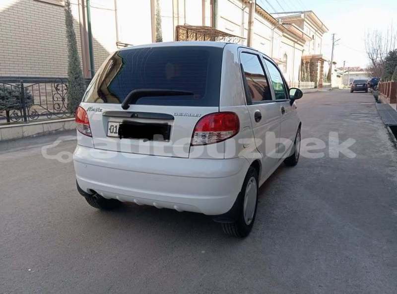 Big with watermark toyota vitz toskent toskent 4836