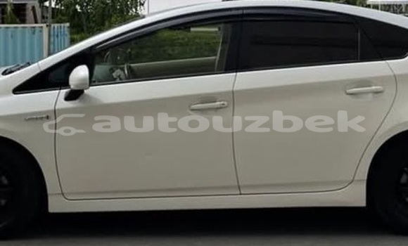 Buy Used Toyota Prius White Car in Beskent in Kaskadar Buy Used Toyota Prius White Car in Beskent in Kaskadar