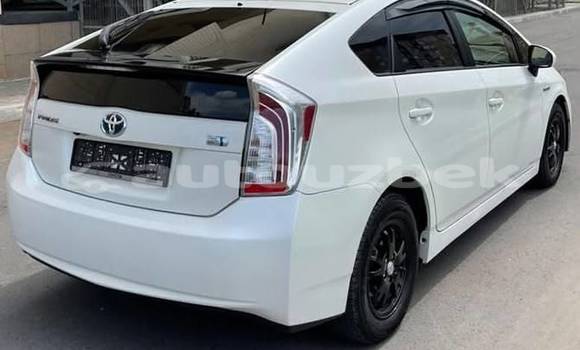 Buy Used Toyota Prius White Car in Beskent in Kaskadar Buy Used Toyota Prius White Car in Beskent in Kaskadar