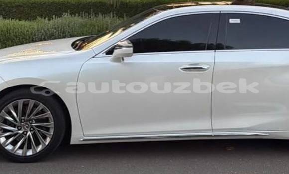 Buy Used Lexus ES White Car in Beskent in Kaskadar Buy Used Lexus ES White Car in Beskent in Kaskadar