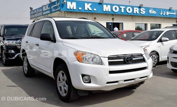 Buy Import Toyota 4Runner White Car in Import - Dubai in Andijon Buy Import Toyota 4Runner White Car in Import - Dubai in Andijon