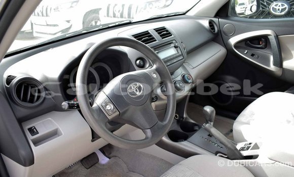 Buy Import Toyota 4Runner White Car in Import - Dubai in Andijon Buy Import Toyota 4Runner White Car in Import - Dubai in Andijon
