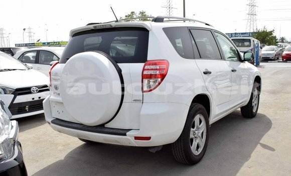 Buy Import Toyota 4Runner White Car in Import - Dubai in Andijon Buy Import Toyota 4Runner White Car in Import - Dubai in Andijon