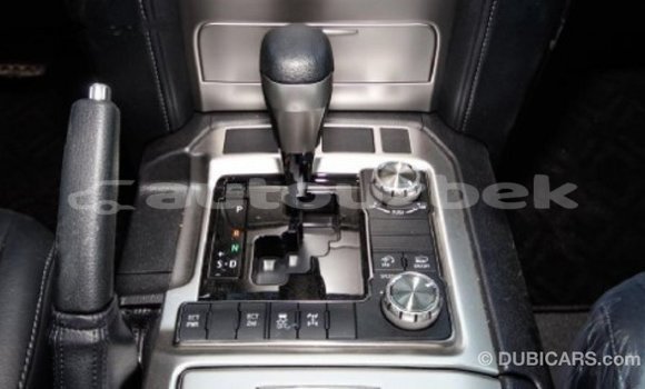Buy Import Toyota Land Cruiser White Car in Import - Dubai in Andijon Buy Import Toyota Land Cruiser White Car in Import - Dubai in Andijon