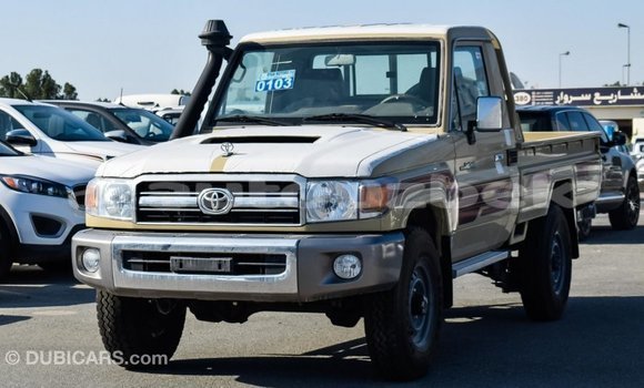Buy Import Toyota Land Cruiser Beige Car in Import - Dubai in Andijon Buy Import Toyota Land Cruiser Beige Car in Import - Dubai in Andijon