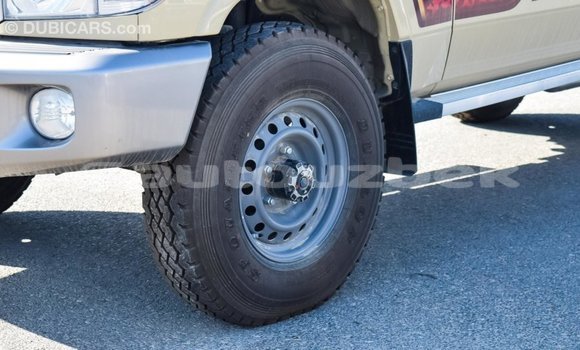 Buy Import Toyota Land Cruiser Beige Car in Import - Dubai in Andijon Buy Import Toyota Land Cruiser Beige Car in Import - Dubai in Andijon