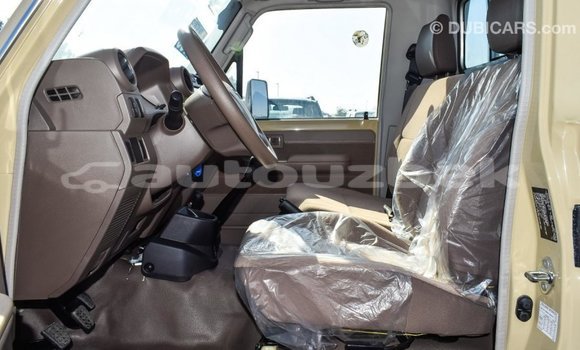 Buy Import Toyota Land Cruiser Beige Car in Import - Dubai in Andijon Buy Import Toyota Land Cruiser Beige Car in Import - Dubai in Andijon