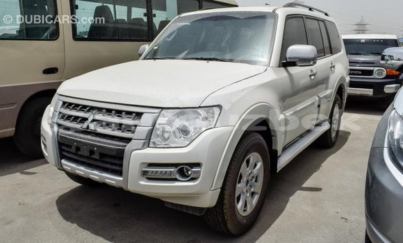 Buy Import Mitsubishi Pajero White Car in Import - Dubai in Andijon Buy Import Mitsubishi Pajero White Car in Import - Dubai in Andijon