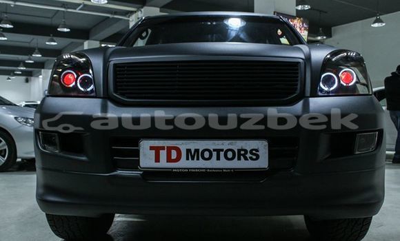 Buy Used Toyota Land Cruiser Prado Black Car in Tashkent in Toskent