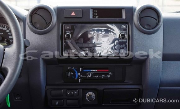 Buy Import Toyota Land Cruiser White Car in Import - Dubai in Andijon Buy Import Toyota Land Cruiser White Car in Import - Dubai in Andijon