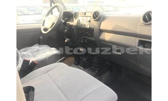 Buy Import Toyota Land Cruiser White Car in Import - Dubai in Andijon Buy Import Toyota Land Cruiser White Car in Import - Dubai in Andijon