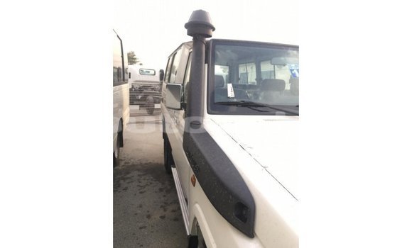Buy Import Toyota Land Cruiser White Car in Import - Dubai in Andijon Buy Import Toyota Land Cruiser White Car in Import - Dubai in Andijon