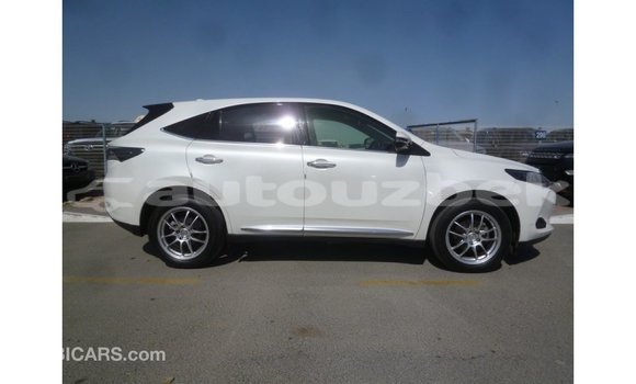 Buy Import Toyota Harrier White Car in Import - Dubai in Andijon Buy Import Toyota Harrier White Car in Import - Dubai in Andijon
