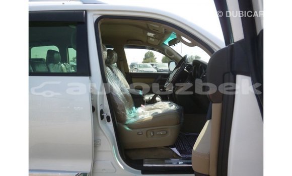 Buy Import Toyota Land Cruiser White Car in Import - Dubai in Andijon Buy Import Toyota Land Cruiser White Car in Import - Dubai in Andijon