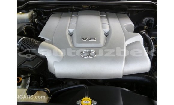 Buy Import Toyota Land Cruiser White Car in Import - Dubai in Andijon Buy Import Toyota Land Cruiser White Car in Import - Dubai in Andijon