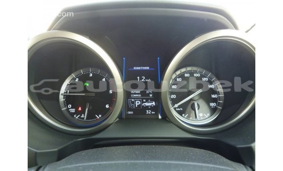 Buy Import Toyota Prado White Car in Import - Dubai in Andijon Buy Import Toyota Prado White Car in Import - Dubai in Andijon