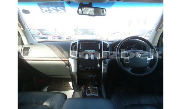 Buy Import Toyota Land Cruiser White Car in Import - Dubai in Andijon Buy Import Toyota Land Cruiser White Car in Import - Dubai in Andijon