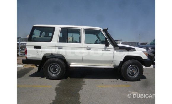 Buy Import Toyota Land Cruiser White Car in Import - Dubai in Andijon Buy Import Toyota Land Cruiser White Car in Import - Dubai in Andijon