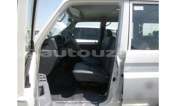 Buy Import Toyota Land Cruiser White Car in Import - Dubai in Andijon Buy Import Toyota Land Cruiser White Car in Import - Dubai in Andijon