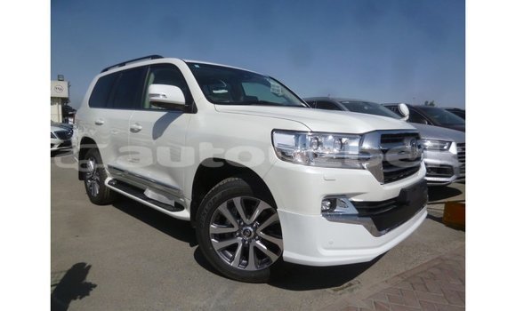 Buy Import Toyota Land Cruiser White Car in Import - Dubai in Andijon Buy Import Toyota Land Cruiser White Car in Import - Dubai in Andijon