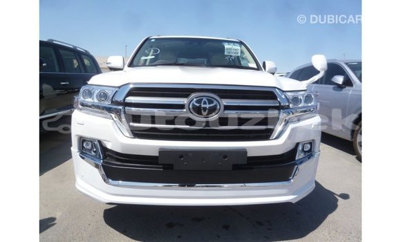 Buy Import Toyota Land Cruiser White Car in Import - Dubai in Andijon Buy Import Toyota Land Cruiser White Car in Import - Dubai in Andijon
