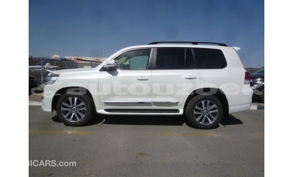 Buy Import Toyota Land Cruiser White Car in Import - Dubai in Andijon Buy Import Toyota Land Cruiser White Car in Import - Dubai in Andijon